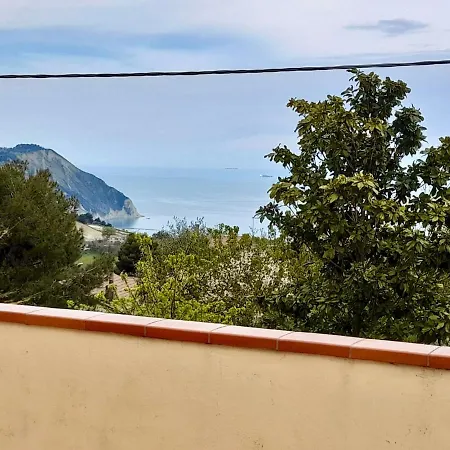 A27 - Poggio, Quadrilocale Con Vista Sul Mare Di Portonovo